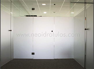 Vinilo escaparate “Rebajas temporada”